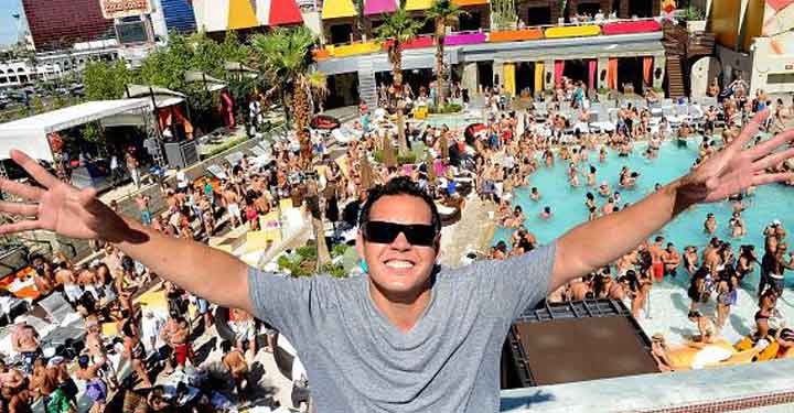 Vegas Pool Parties