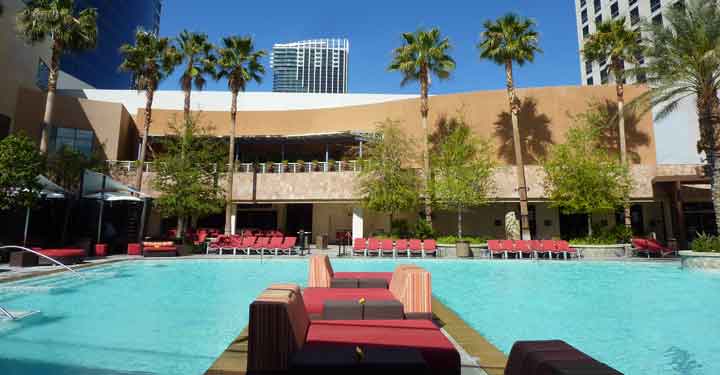 Palms Pool Closing
