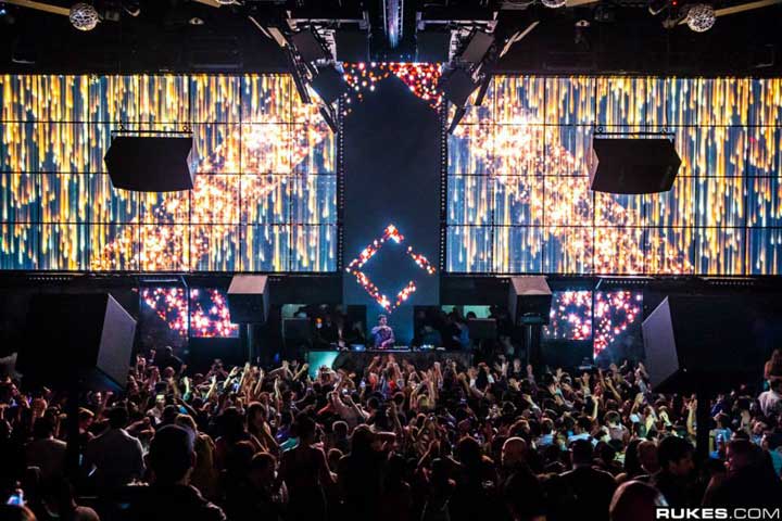 Light Nightclub