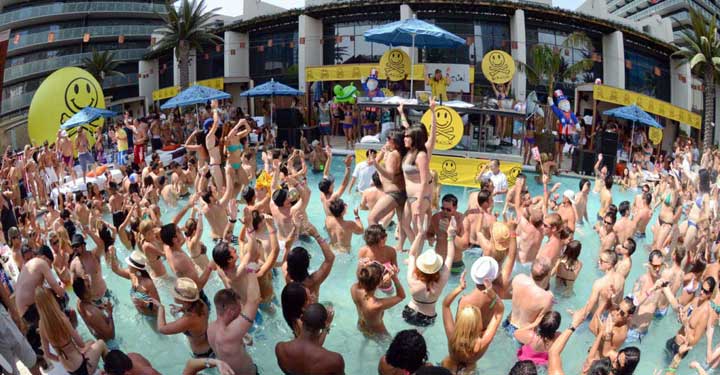 Vegas pool parties Marquee Dayclub