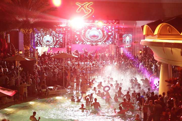 Vegas Pool Parties on Sundays