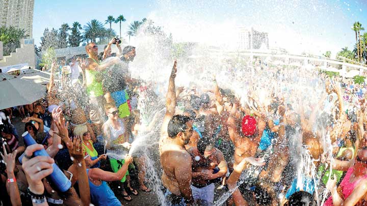 Saturday Vegas Pool Parties