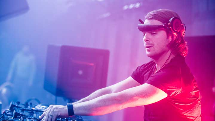 Axwell Light nightclub