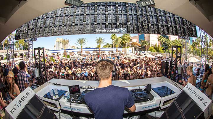Calvin Harris Wet Republic