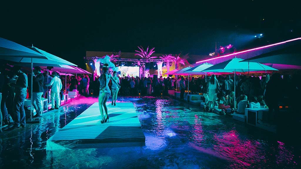Wet Deck Coming to W Hotel Las Vegas