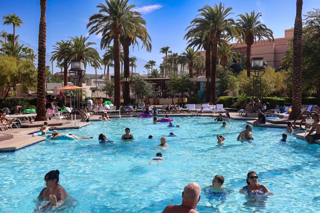 vegas pool parties reddit