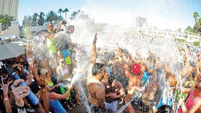 Wet Republic EDC Weekend