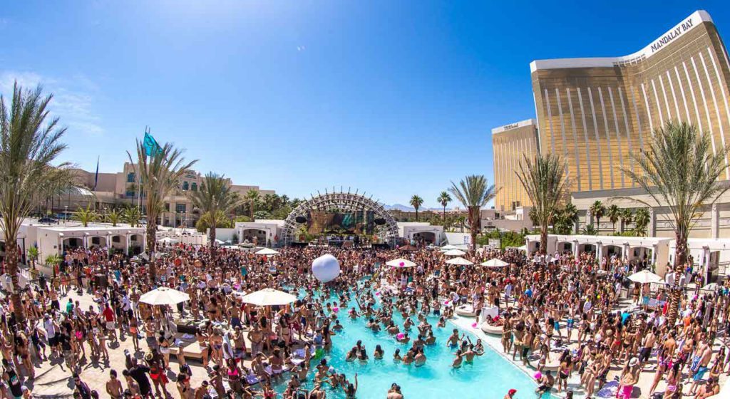 Daylight Beach Club June - Vegas Pool Season
